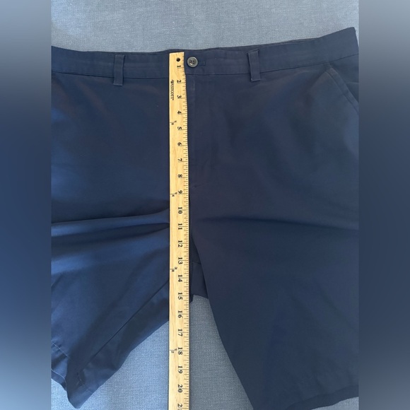 IZOD Men’s Golf Shorts SZ 42 Navy Pockets Performance Casual Summer Stretch - Picture 6 of 8